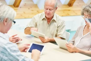 Tips-for-Seniors-for-Staying-Safe-Online