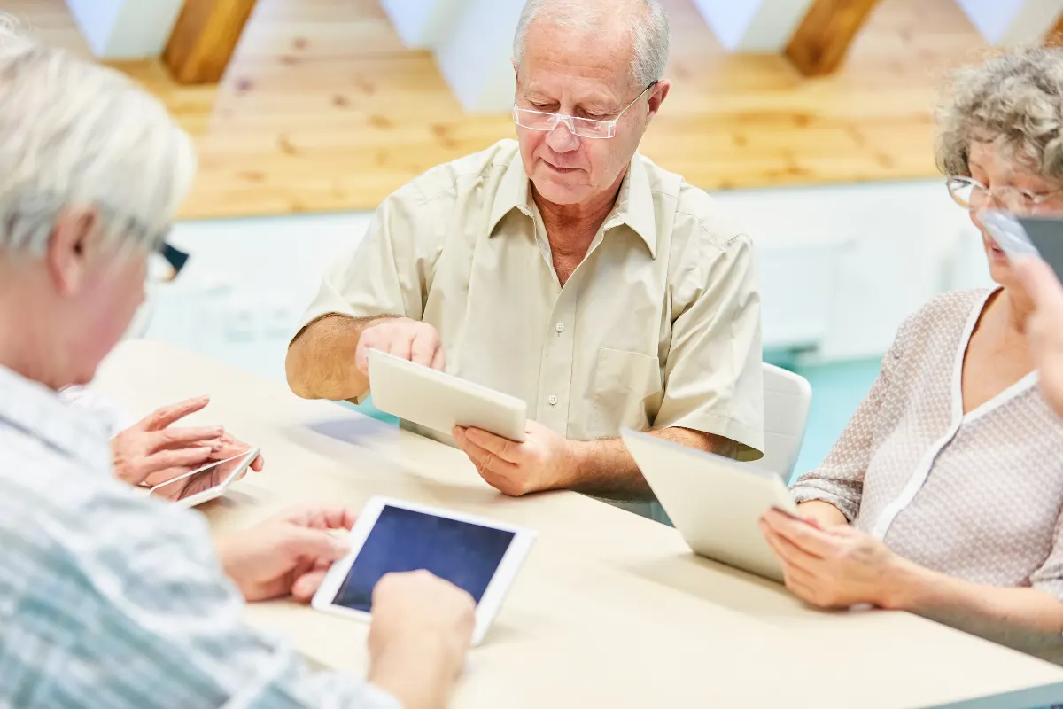 Tips-for-Seniors-for-Staying-Safe-Online